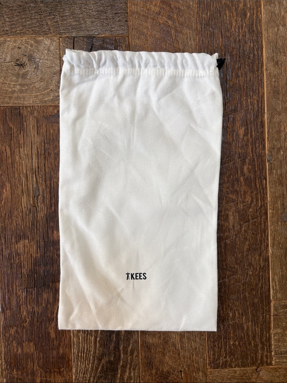 TKEES White Drawstring Shoe Dust Pouch with Black Logo